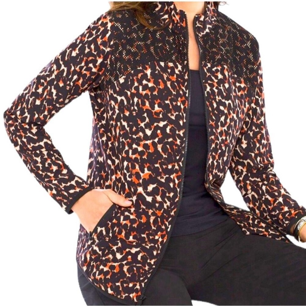 Chico’s (EUC) Zenergy Neema Vivid Black/Rust Animal Print Jacket Size Medium (1)
